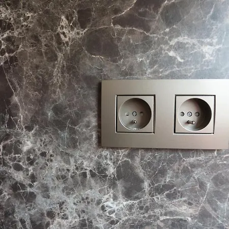 Cute Red - Reaumur Sebastopol *