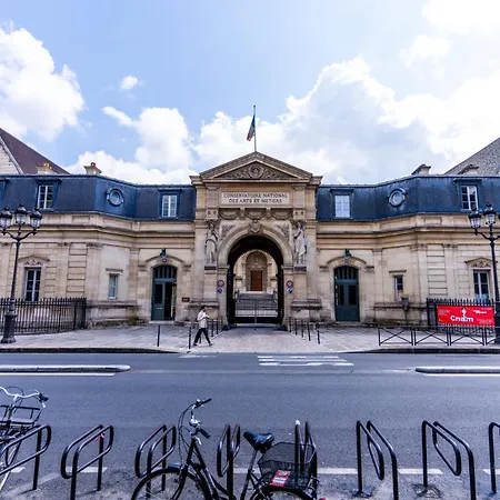 Διαμέρισμα Cute Red - Reaumur Sebastopol